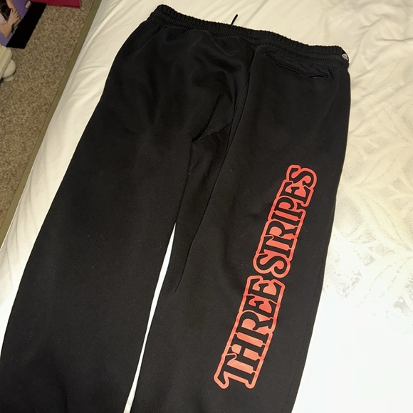 black adidas joggers - Picture 5 of 6